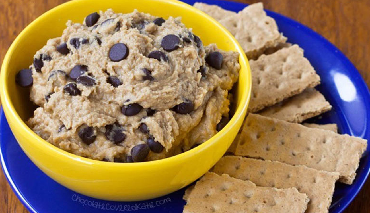 Healthy Chickpea Cookie Dough Dip Recipe